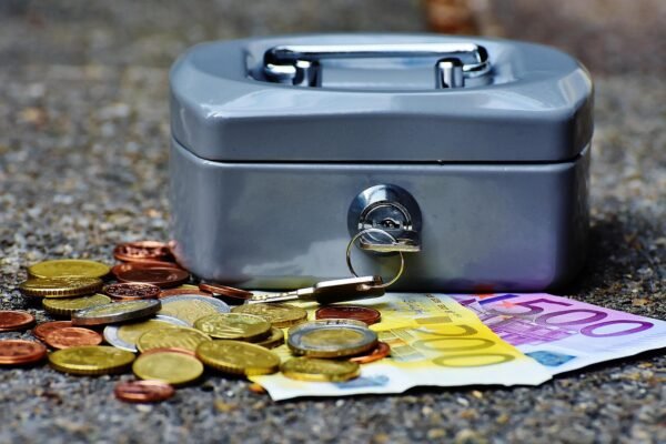 Maximize Your Wealth: The Power of Dividends Explained